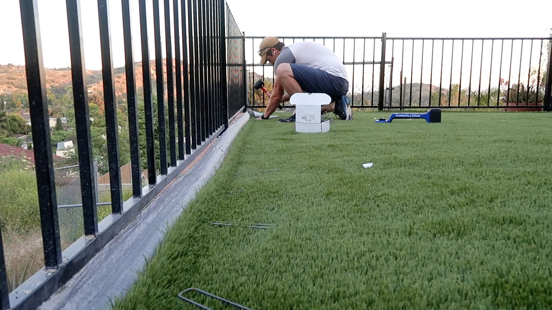 Professional turf installation worker in Dallas in Dallas - Artificial Turf Installation of Dallas