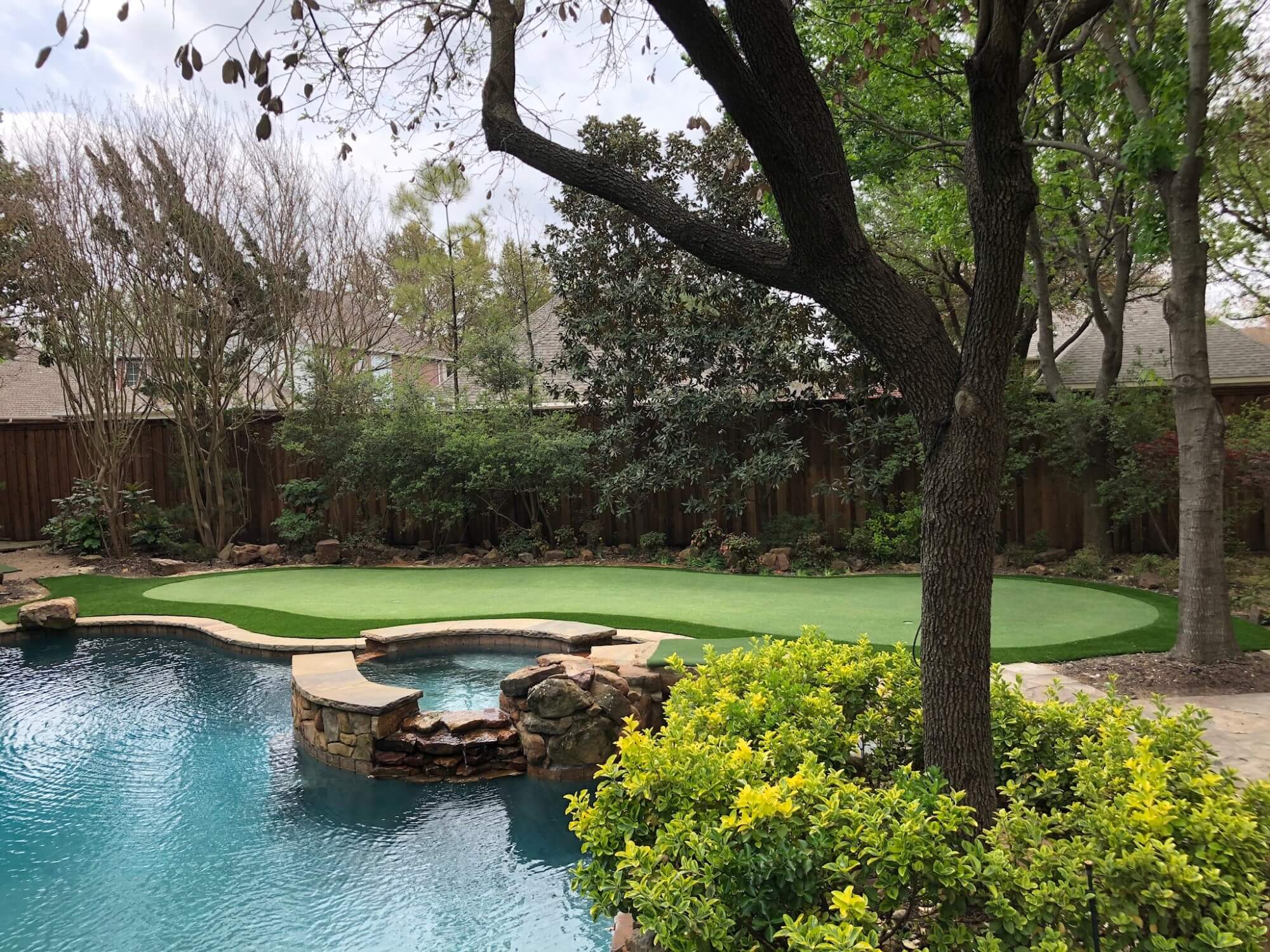 Custom putting green installation in Dallas home in Dallas - Artificial Turf Installation of Dallas